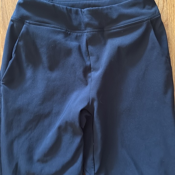 Backcountry sz XS Black insulated Joggers pockets great pre owned condition - Picture 6 of 7